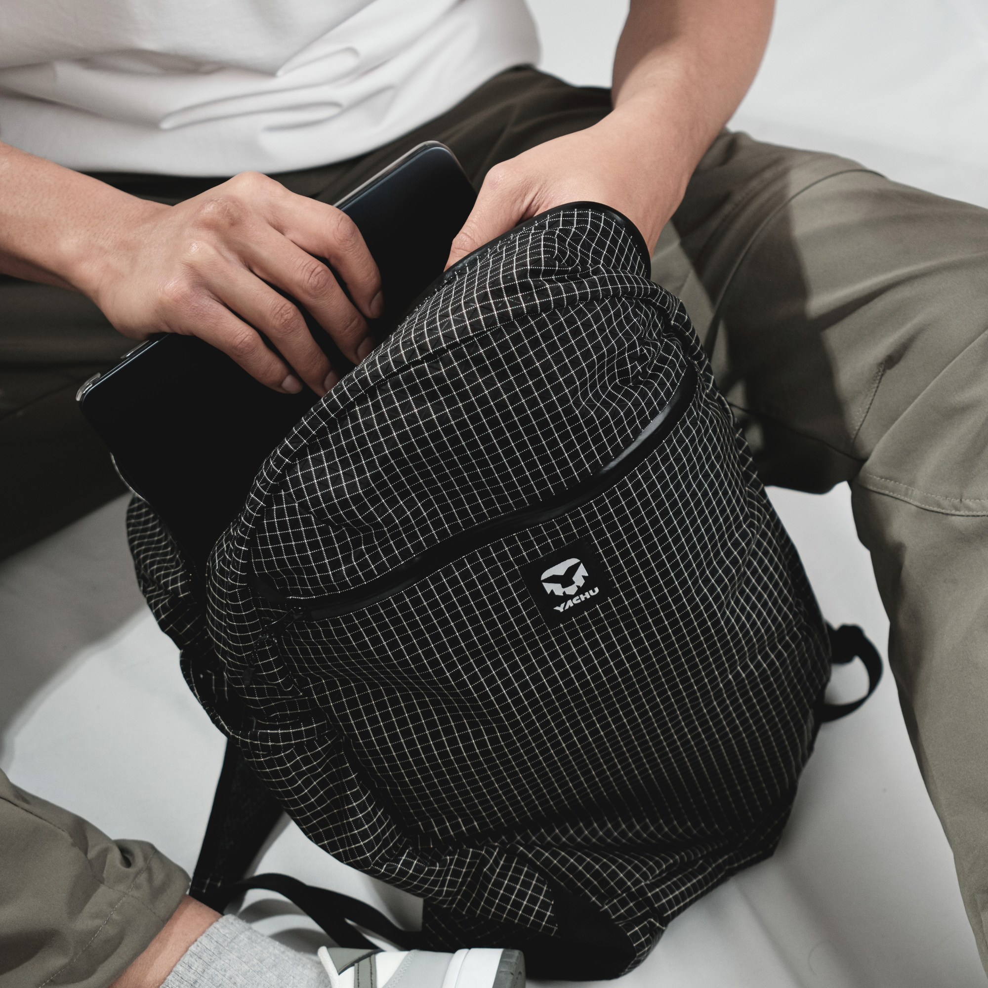 Sano Daypack interior showing 14-inch laptop sleeve