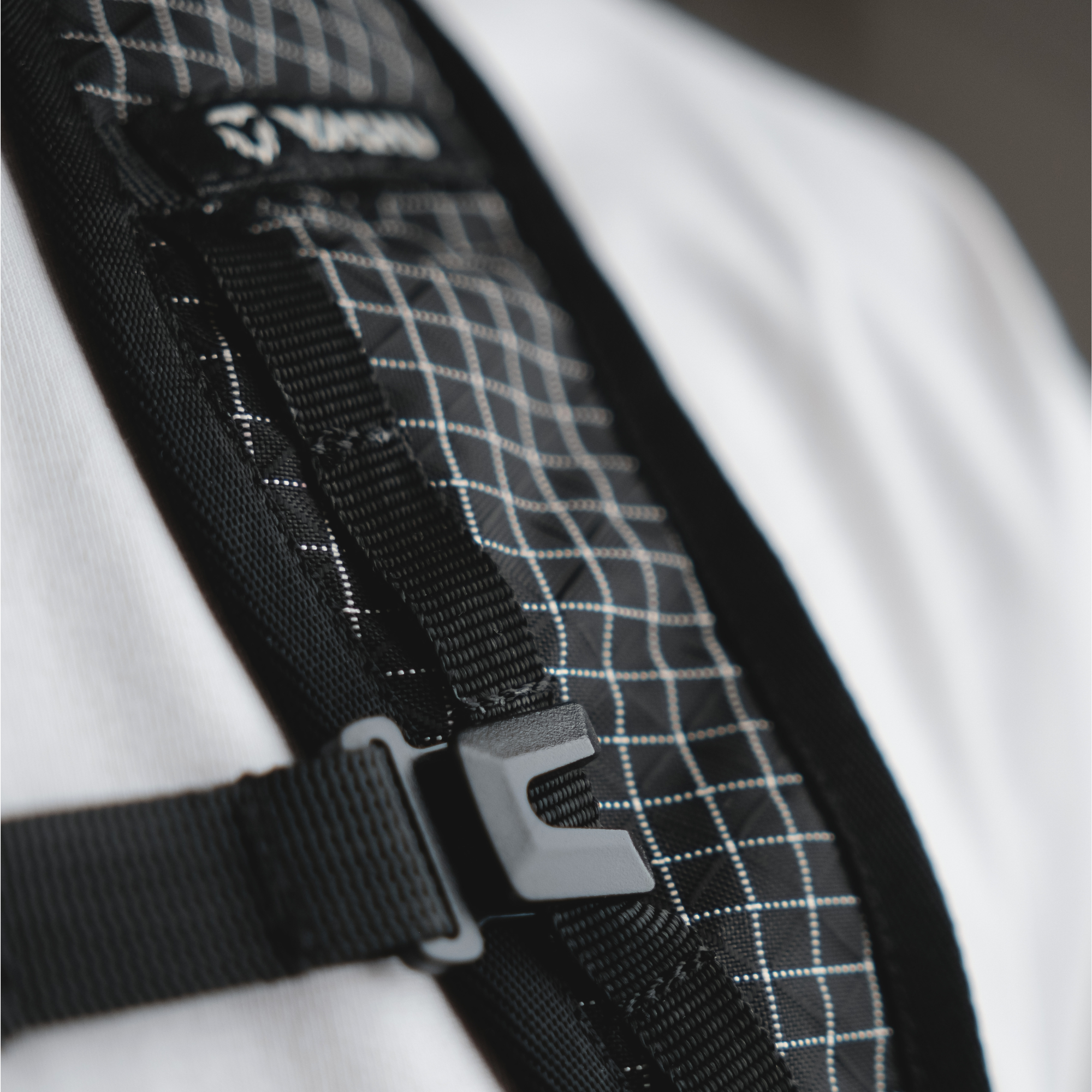 Sano Daypack dual side bottle pockets and quick-access front pocket